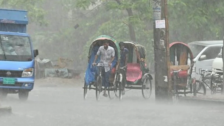 সাগরে লঘুচাপ, ভারী বর্ষণের পূর্বাভাস!