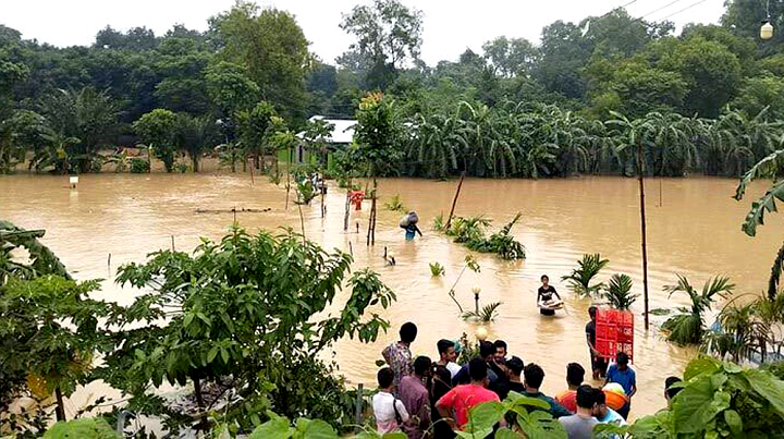 ভারী বৃষ্টির পূর্বাভাস, ৮ জেলায় বন্যার শঙ্কা!